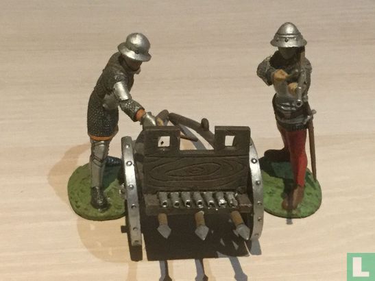Artillery set with 2 operators and arquebus - Image 1