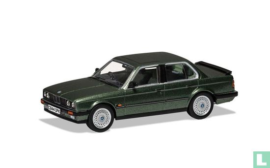 BMW 323i