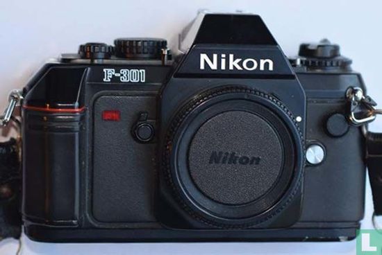 Nikon F-301 body - Bild 1