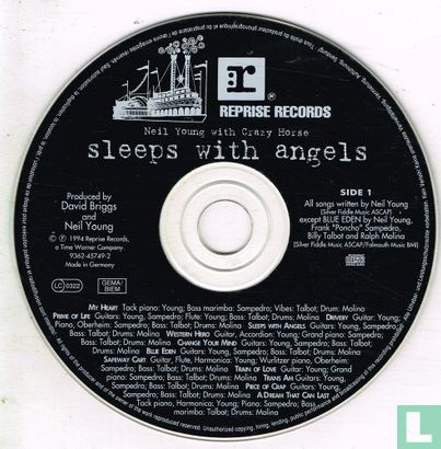 Sleeps With Angels - Afbeelding 3