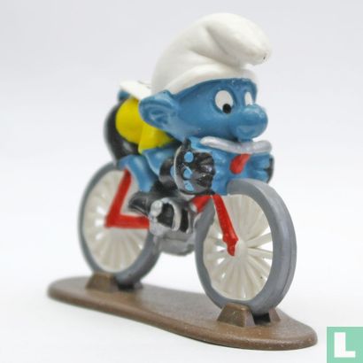 Cyclist Smurf   - Image 1