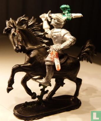 Ridder met zwaard in slaghouding te paard - Afbeelding 1