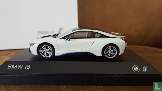 BMW i8 - Afbeelding 2