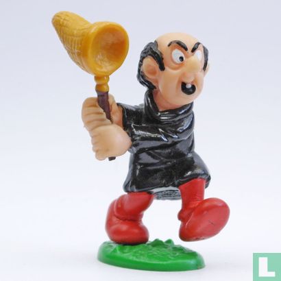 Gargamel with net - Image 1