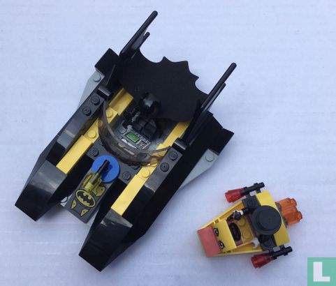Lego 76158 Batboat The Penguin Persuit! - Bild 3