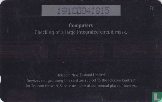 Checking a large integrated circuit mask. - Bild 2
