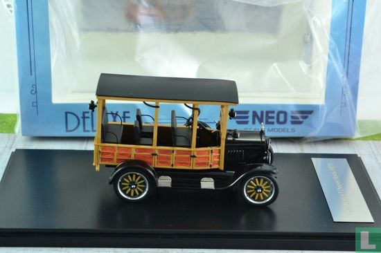 Ford model T woody