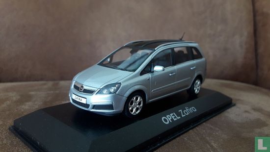 Opel Zafira - Afbeelding 1