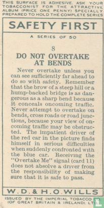 Do not overtake at bends - Image 2