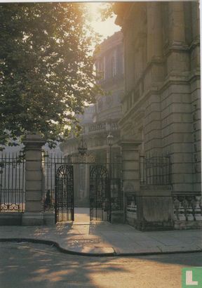 Exterior view National museum of Ireland - Afbeelding 1