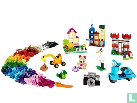 Lego 10698 Large Creative Brick Box - Image 2