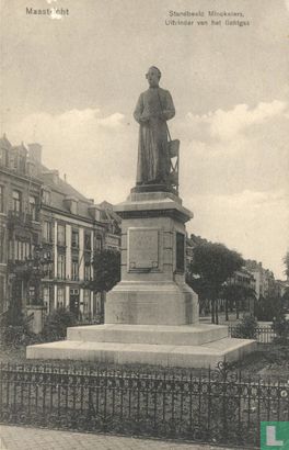 Maastricht Boschstraat met standbeeld Minckeleers - Afbeelding 1