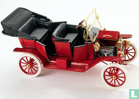 Ford Model T Convertible - Image 3