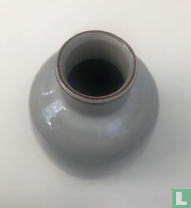 Vase 513 - gris clair - Image 3