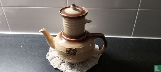 Teapot with filter - DE - Image 1