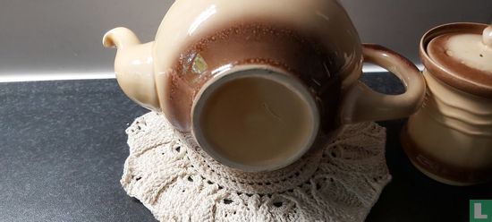 Teapot with filter - DE - Image 2