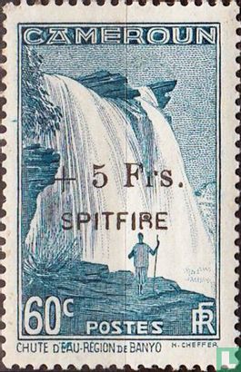 Wasserfall, mit "Spitfire" Aufdruck