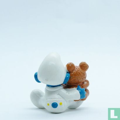 Baby Smurf with teddybear - Image 2