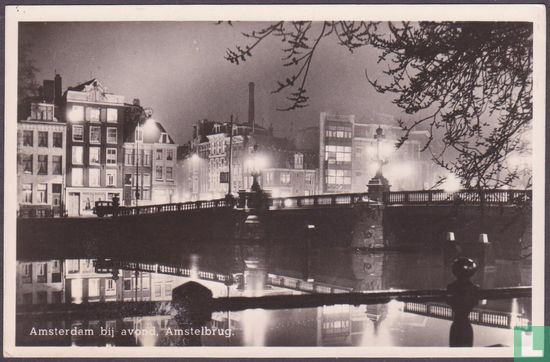 Amsterdam bij avond, Amstelbrug.