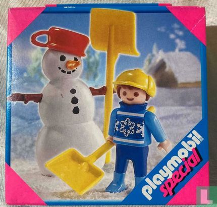 Playmobil Kind met Sneeuwpop / Snowman with Child - Afbeelding 1
