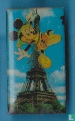 Mickey op Eifel toren 