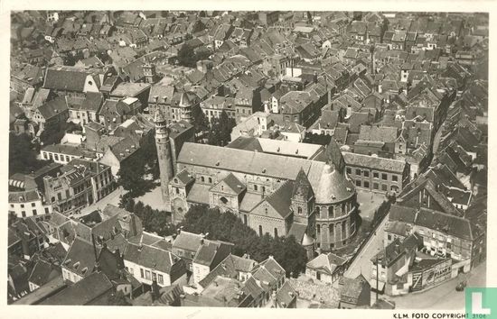 Maastricht O.L. Vrouwe kerk luchtfoto - Afbeelding 1