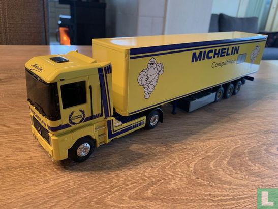 Renault Magnum AE500 "Michelin Competition" - Afbeelding 1