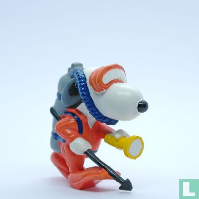 Snoopy als duiker met harpoen en lamp - Afbeelding 1