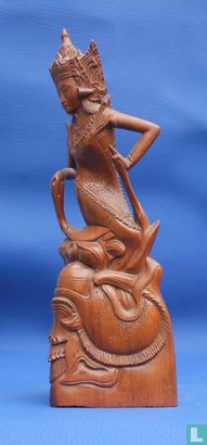 Balinese woman - Image 2