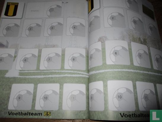 voetbalalbum 2010-2011 FC Assen - Bild 3