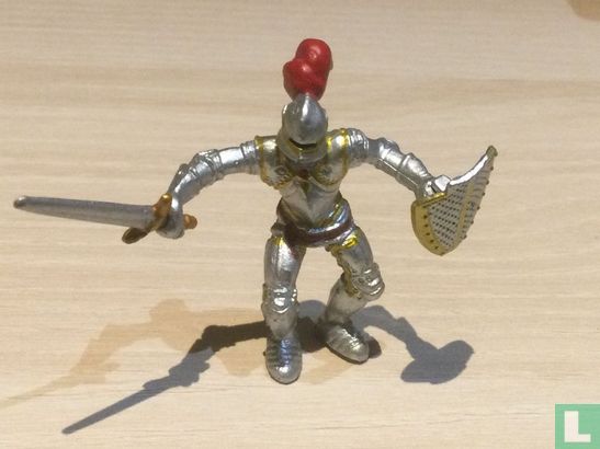 Knight in silver Armor (red) - Image 1