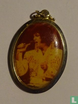 Medaillon Elvis Presley zingend - Image 1