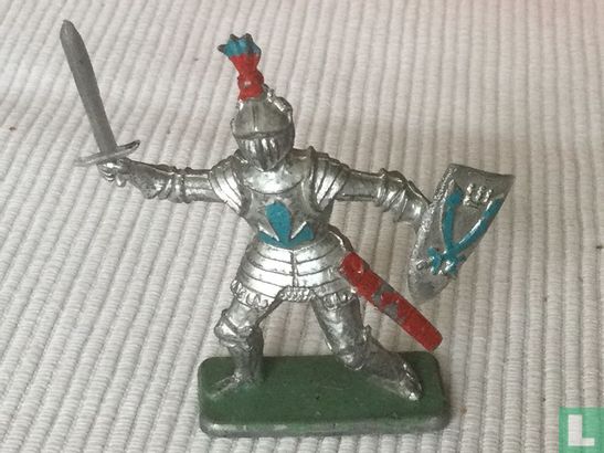 Ridder met zwaard en schild  - Afbeelding 1