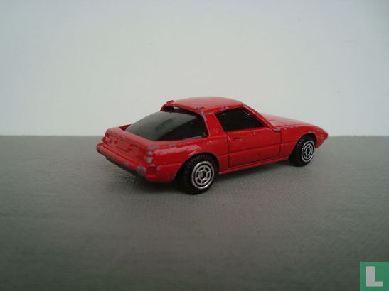 Mazda RX-7 - Bild 2