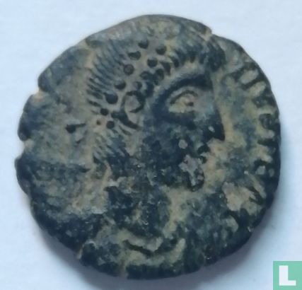 Roman Empire AE4, - Image 1