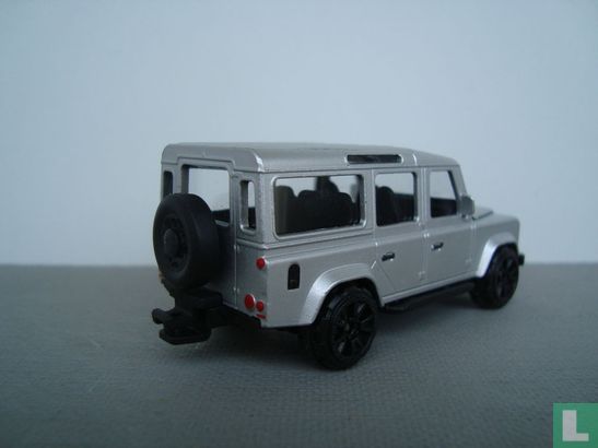 Land Rover Defender 110 - Afbeelding 2