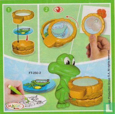 Frog with magnifying glass - Image 3