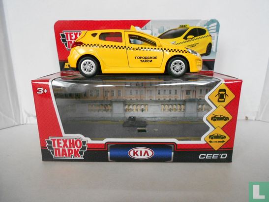 Kia Cee'd Taxi - Image 3