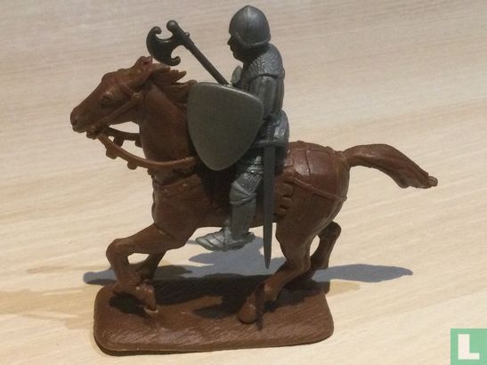 Armor on horseback - Image 2