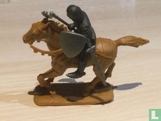 Knight on horseback with ax - Image 2