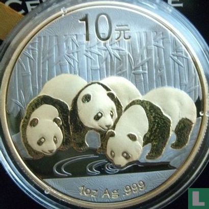 China 10 Yuan 2013 (teilweise vergoldet) "Panda" - Bild 2