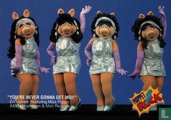 En Volved featuring Miss Piggy - Image 1