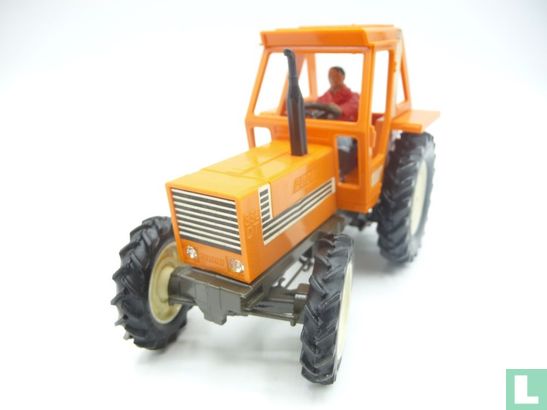 Fiat tractor 880 DT - Image 2