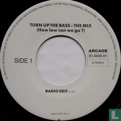 Turn up the Bass - The Mix - Afbeelding 3