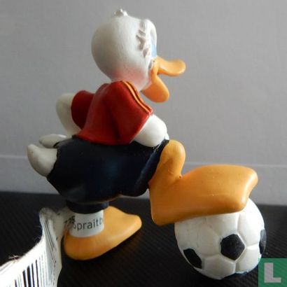 Donald as soccer player Spain - Image 2
