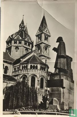 Munsterkerk - standbeeld Dr. Cuypers - Afbeelding 1