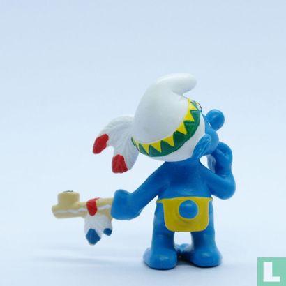 Indian Smurf with pipe of peace - Image 2