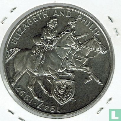 Ouganda 2000 shillings 1997 "50th Wedding Anniversary of Queen Elizabeth II and Prince Philip" - Image 1