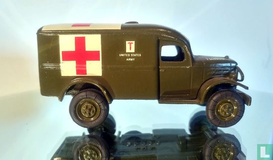 Dodge 4x4 Army Ambulance