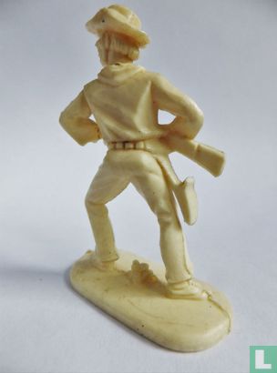Cowboy with rifle at the ready (white) - Image 2